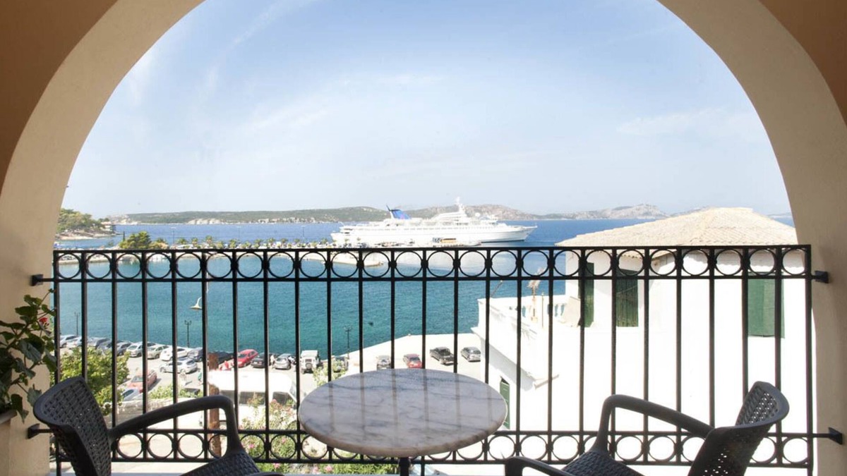 Pylos Hotel | Karalis City Hotel