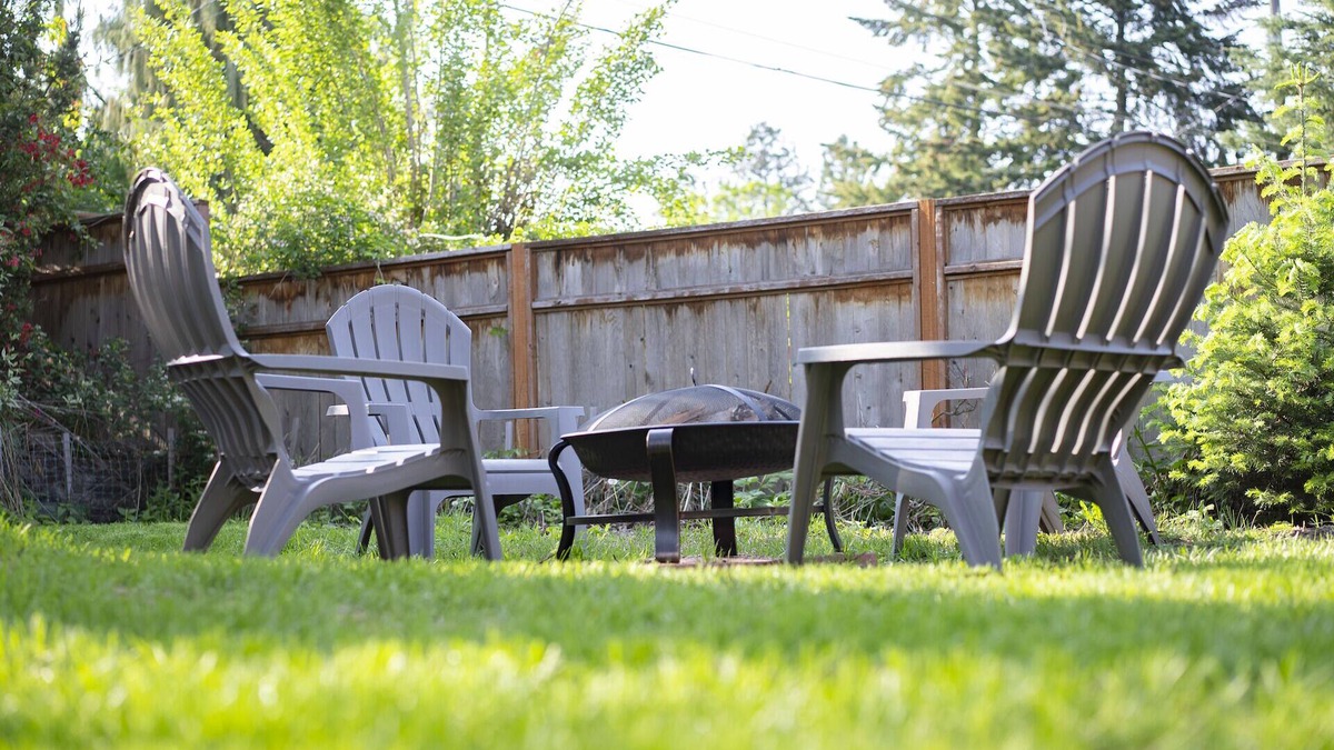 North Spokane House | Karaoke Bar - Mini Bar - Arcade Machine - Sleeps 12