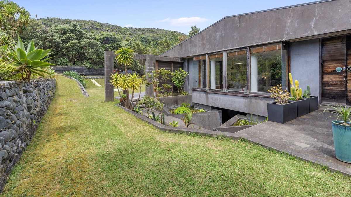 Karekare House | KAREKARE LUXURY ESCAPE - KAREKARE HOLIDAY HOME in Piha