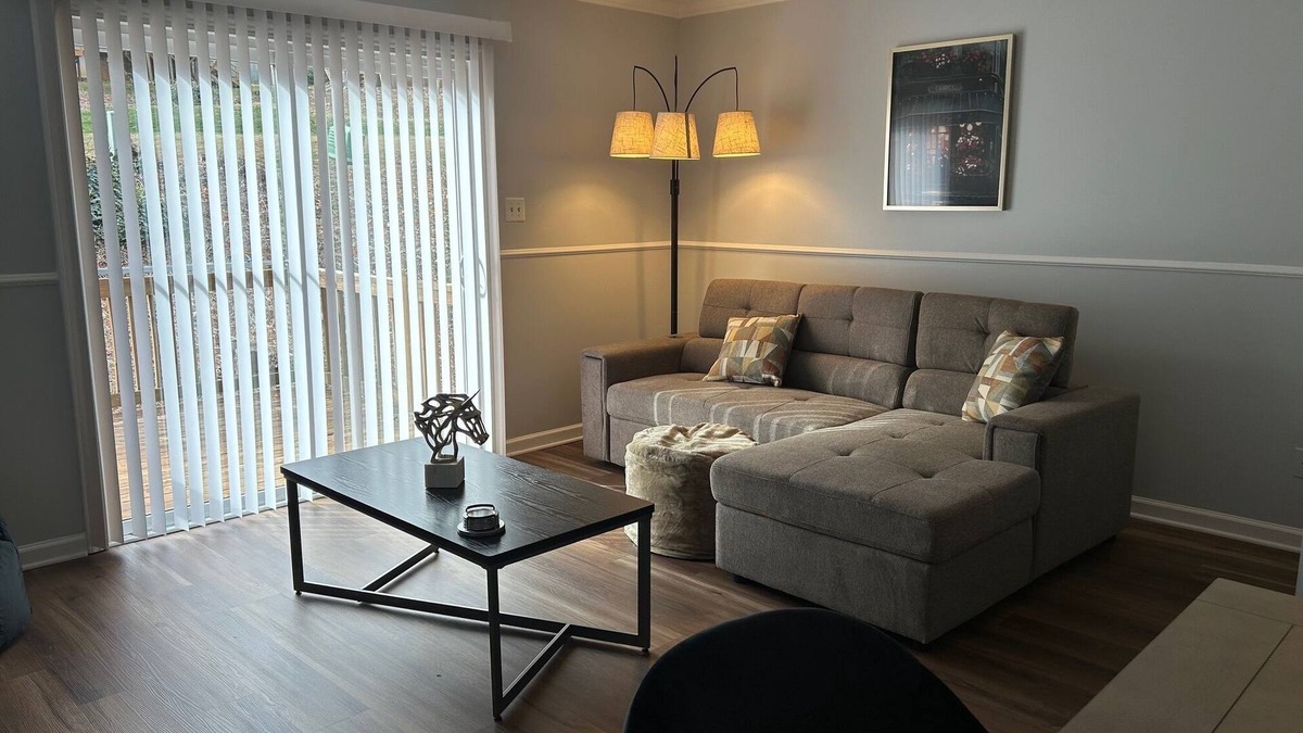 Northwest Raleigh House | Karen's Place- Centrally located near RDU, Downtown, North Hills and more!