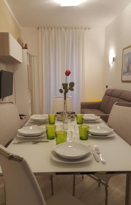 Albate Apartment | Karina House - Como