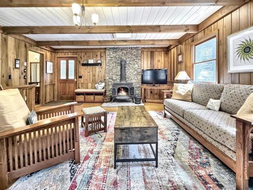 Scaly Mountain House | Karma Cabin