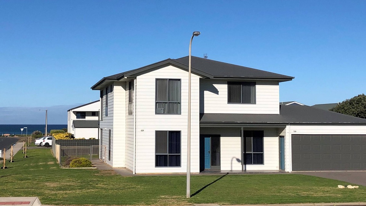 Middleton House | Karma Waters Beach House