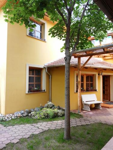 Esztergom Bed & Breakfast | Karpatia Esztergom