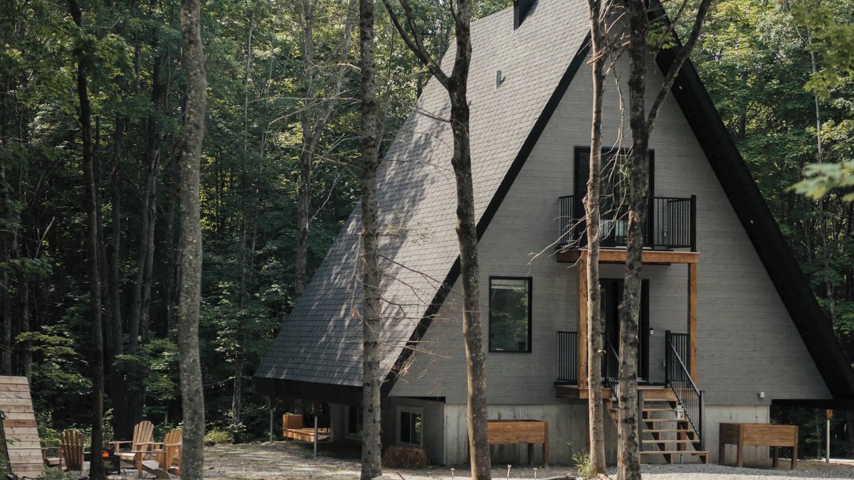 Amherst Ski Chalet | Kartalla - Scandinavian hot tub, AFrame, Tremblant