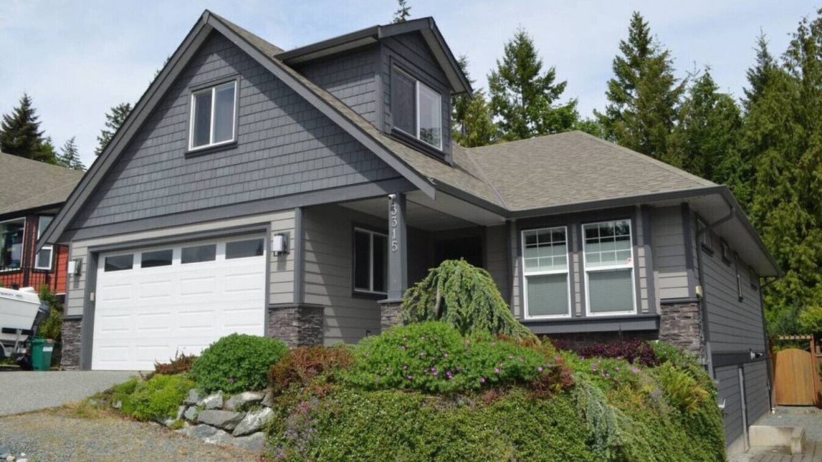 Chemainus House | Kassidy Thomas · 6 pp Hot tub, min to town and ocean, Chemainus