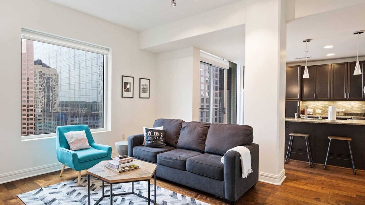 Waller Creek District Apartment | Kasa | Cozy 1BD + Juliet Balcony | Austin