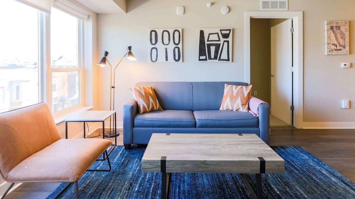 Whittier Apartment | Kasa | Work Remotely + Contactless Check-In | Minneapolis