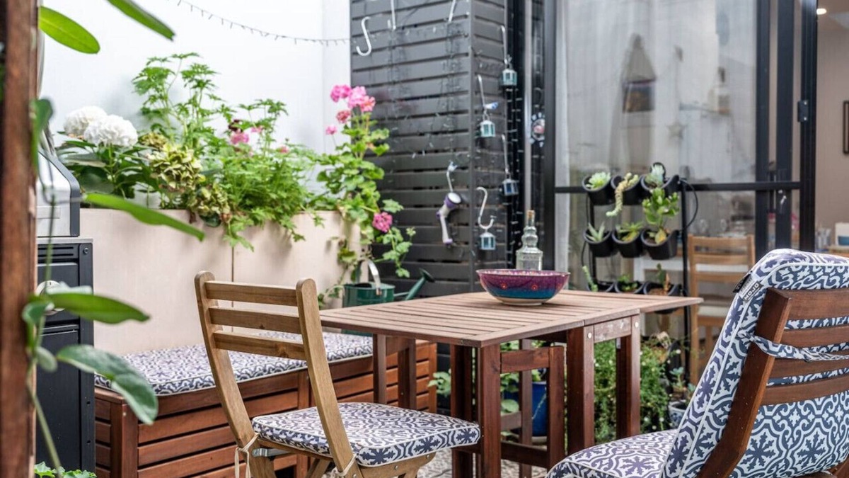 Tonsley House | Kashida - 2BR Townhouse WiFi Study