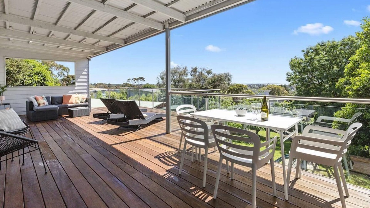 McCrae House | Kasih - Ocean Views - Love Actually.and we love it.