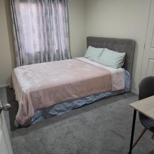 Henderson House | Kate acrage