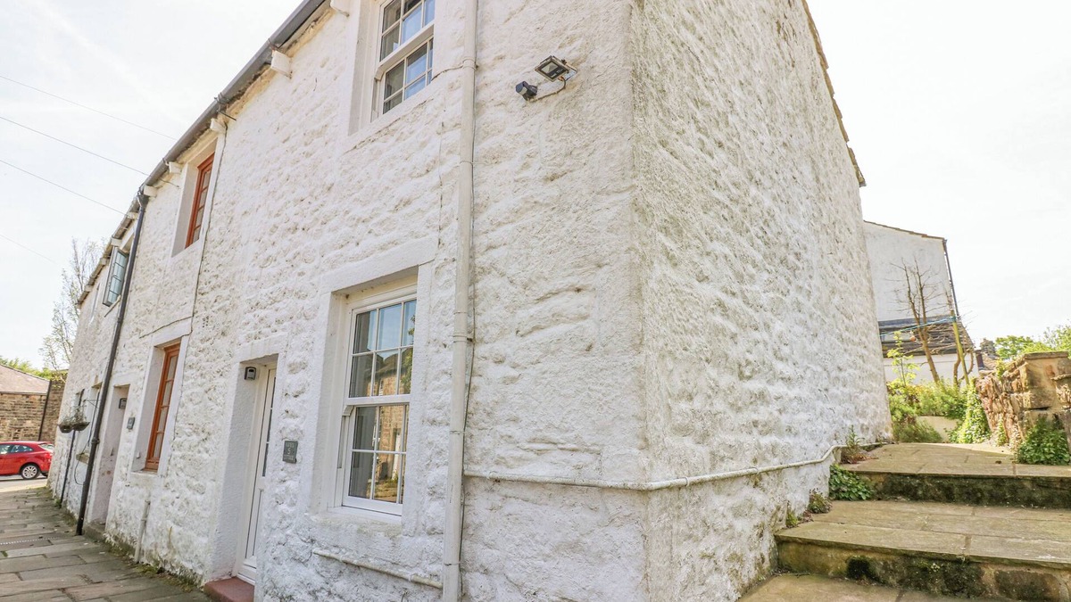 Embsay House | KATIE'S COTTAGE, romantic, character holiday cottage in Skipton