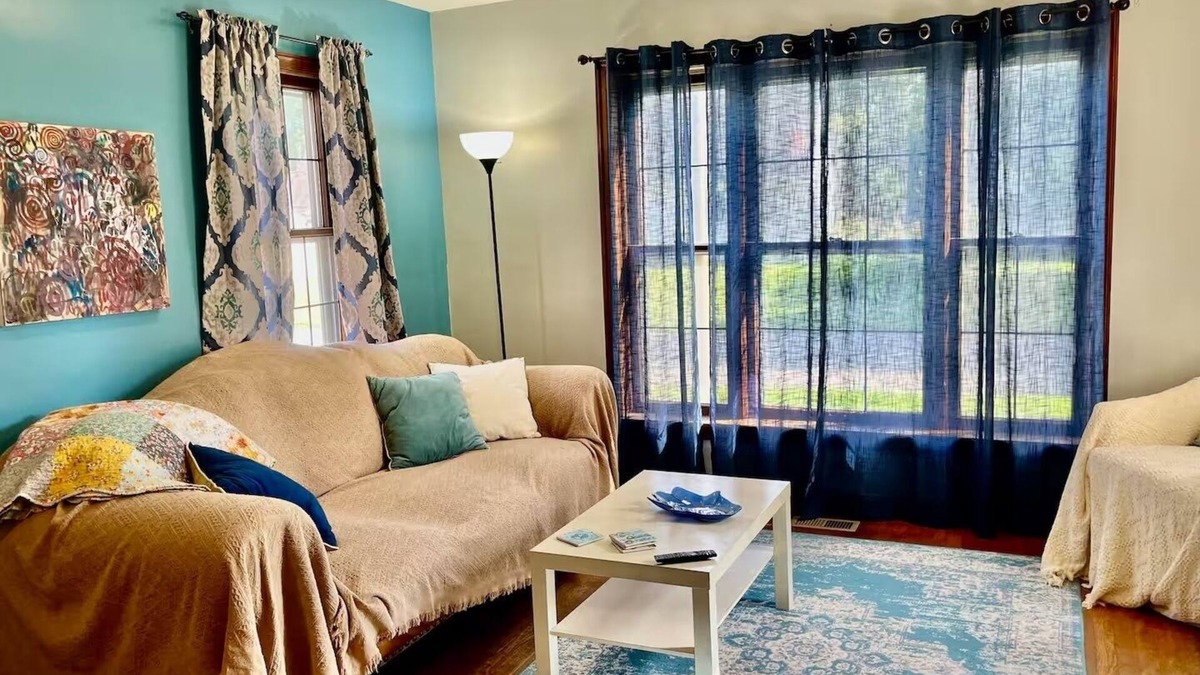 Clintonville House | Katie's House- A Columbus Clintonville VRBO House