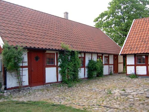 Andrarum House | Kattalängan