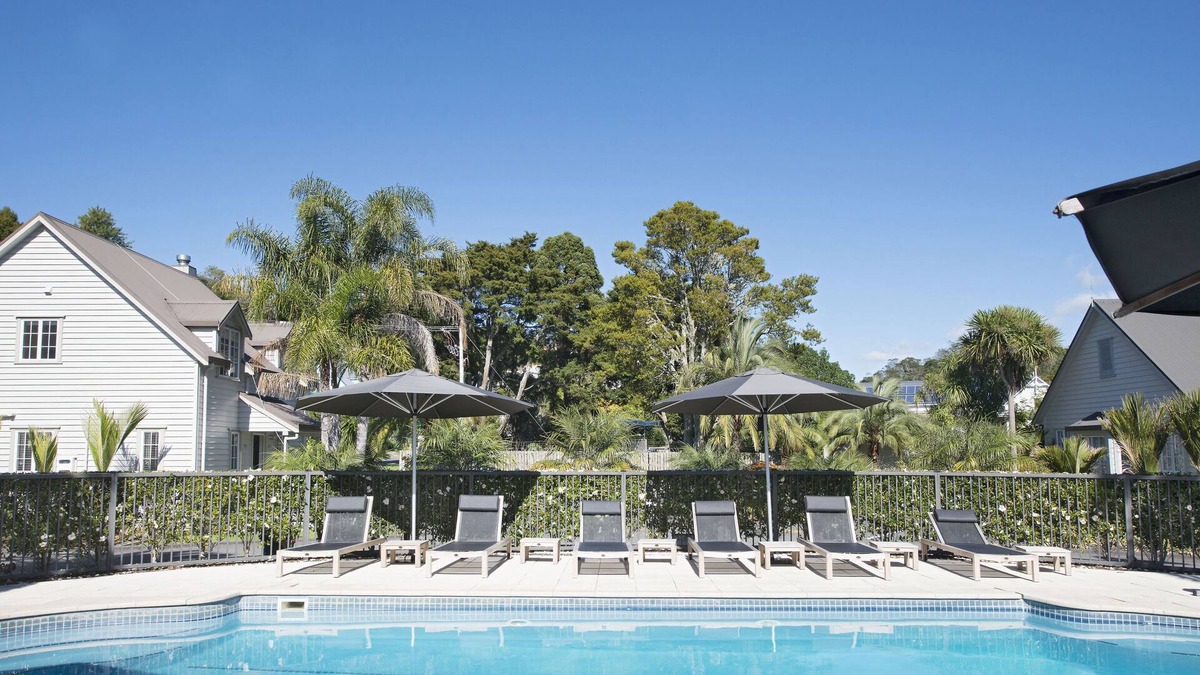 Russell Cottage | Kauri Cottage - Russell Cottage Collection