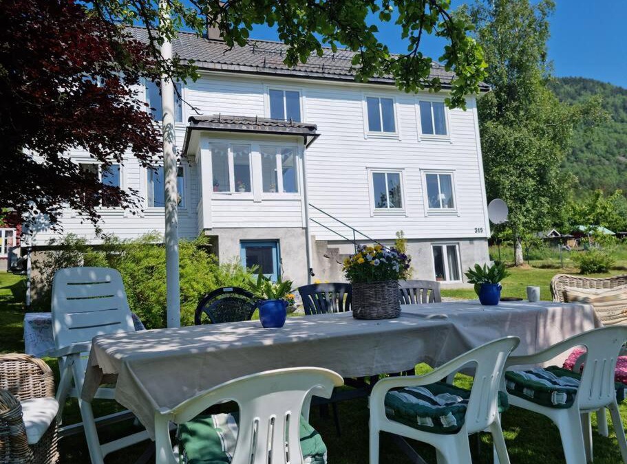 Rauma kommune House | Kavli gjestehus - Isfjorden.