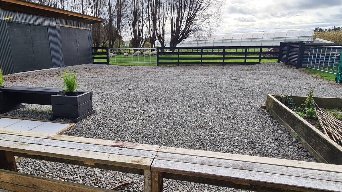 Feilding Cottage | Kawakawa Cottage - lovely rural outlook. Convenient location to Manfield Park