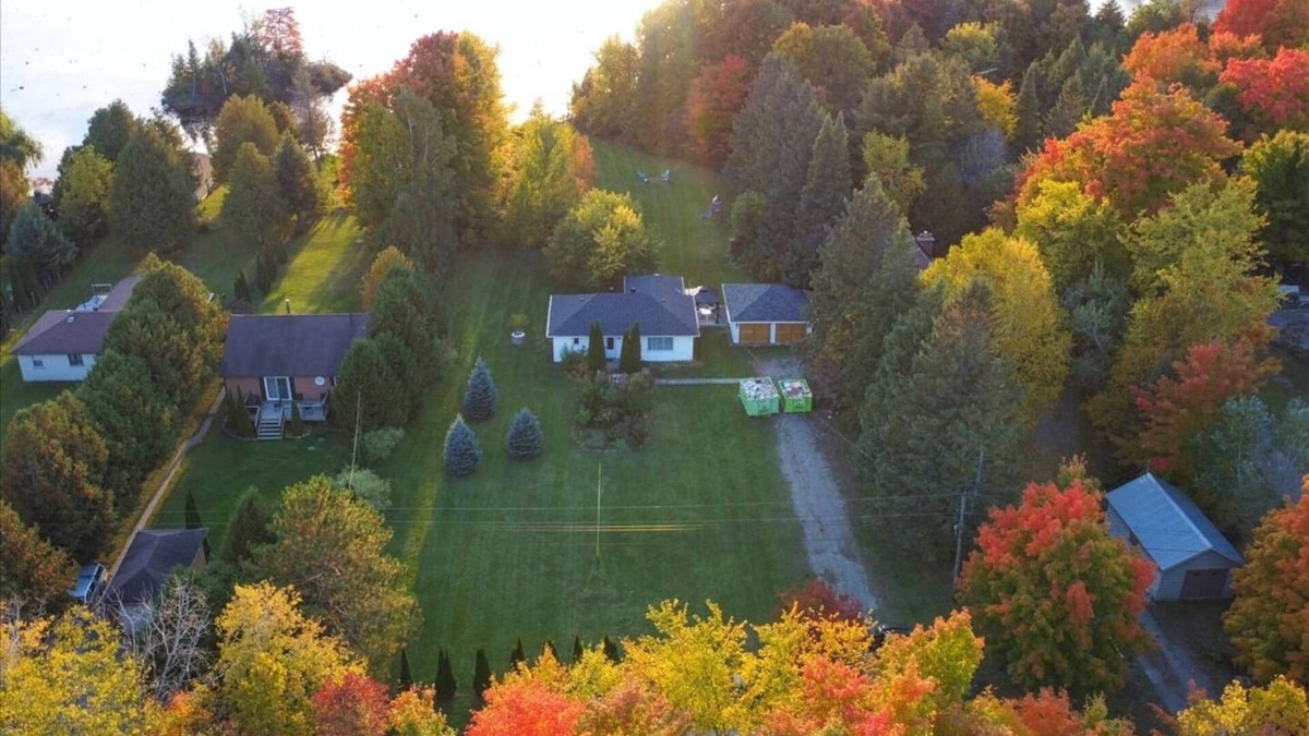 Kawartha Lakes Cottage | Kawartha Waterfront Cottage 4 Bedrooms