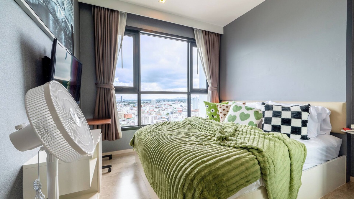 Pattaya Bay Apartment | Kaws Theme - Luxury Seaview High Floor l Infinity Pool l Central Pattaya n