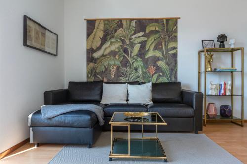 Werd Apartment | KAYA Zurich Apartment 4B - Downtown 2BR Deluxe Apt