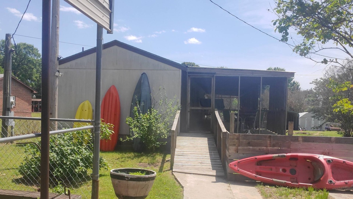 Checotah Cabin | Kayak Cabin at Lake Eufaula