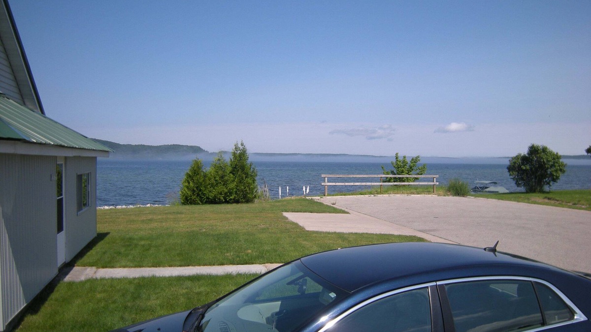 Munising House | Kayakers Cove overlooks Munising Bay bike to town