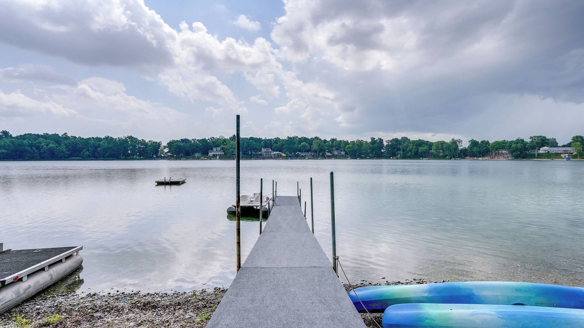 Bronson House | Kayaks, Rowboat & Game Room - Gilead Lake Getaway!