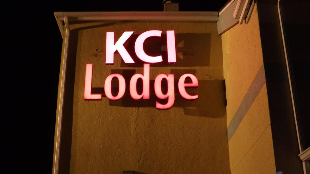 Waldron Hotel | KCI Lodge