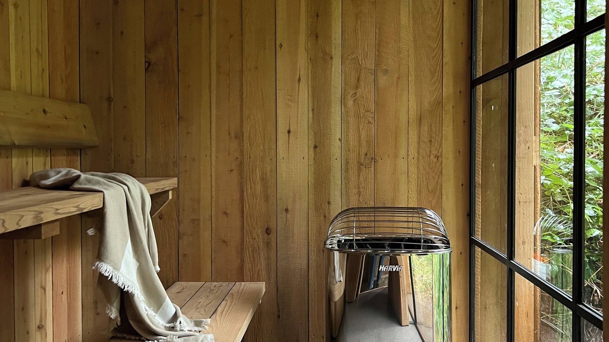 Dundee House | KD Country House: Designer Home Among Wineries w/Sauna!