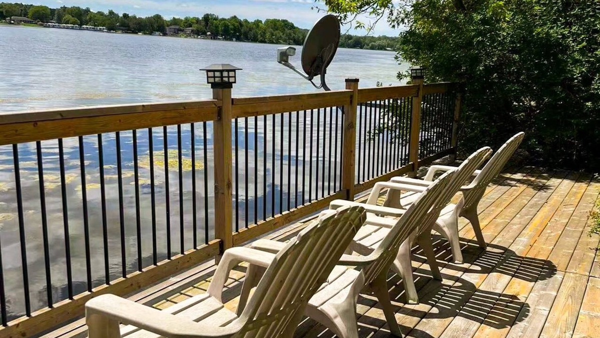 Omemee Cottage | Ke's Rustic Retreat On the Lake