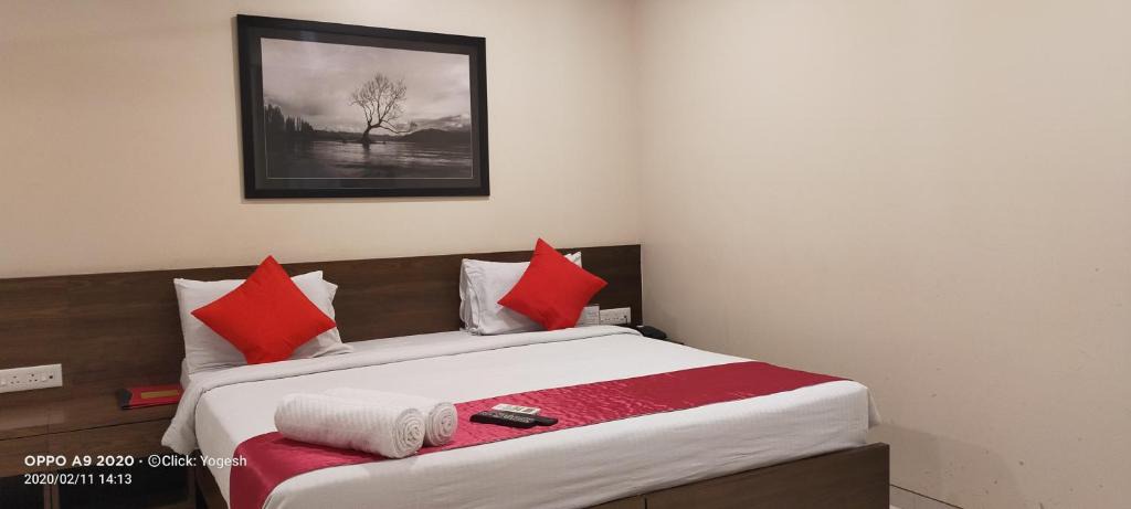 Pune Bed & Breakfast | Kedari Residency