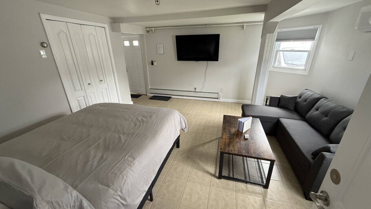 Old Lyme Apartment | Keel at Soundview · Beach+OceanView+Sunrise