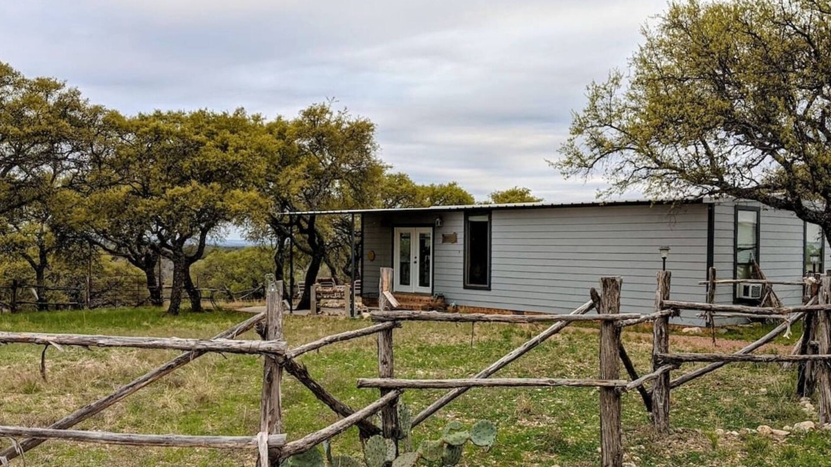 Mason Cottage | Keep Manhattan, just give me that countryside!