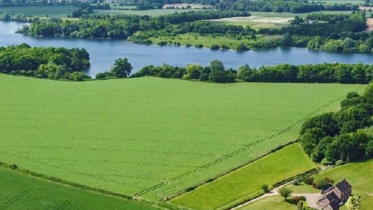 Ipswich House | Keepers Farm - Five Bedroom House, Sleeps 8