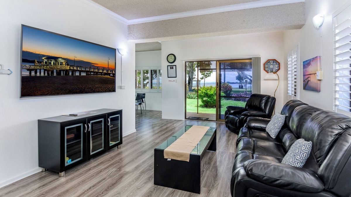 Bongaree Apartment | Keith's Place, 1 of the 3 most popular units on Bribie Island, near Brisbane.