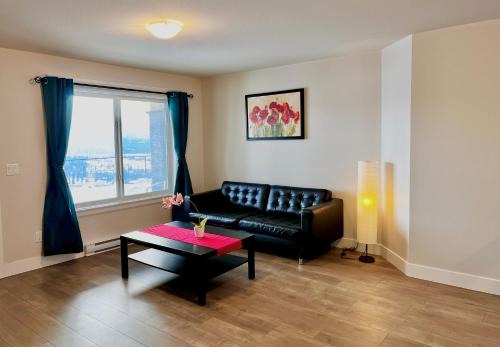 Black Mountain Apartment | Kelowna new lake view 2bedrooms close BIG WHITE