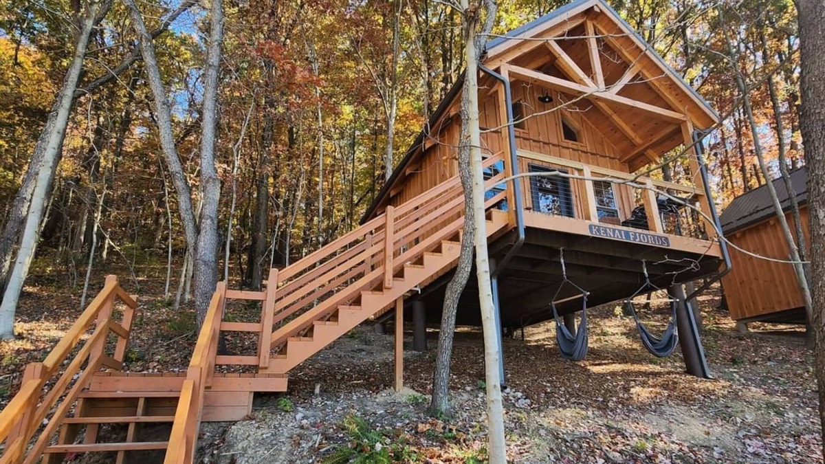 Scio Cabin | Kenai Fjord/Lakeview 4-6 Person Midsize Cabin