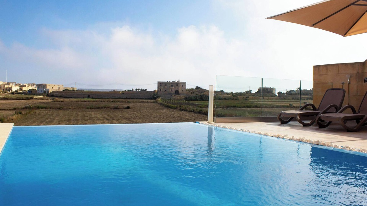 Santu Pietru House | Kenn Gozitan villa and pool, L-Gharb Gozo, Malta