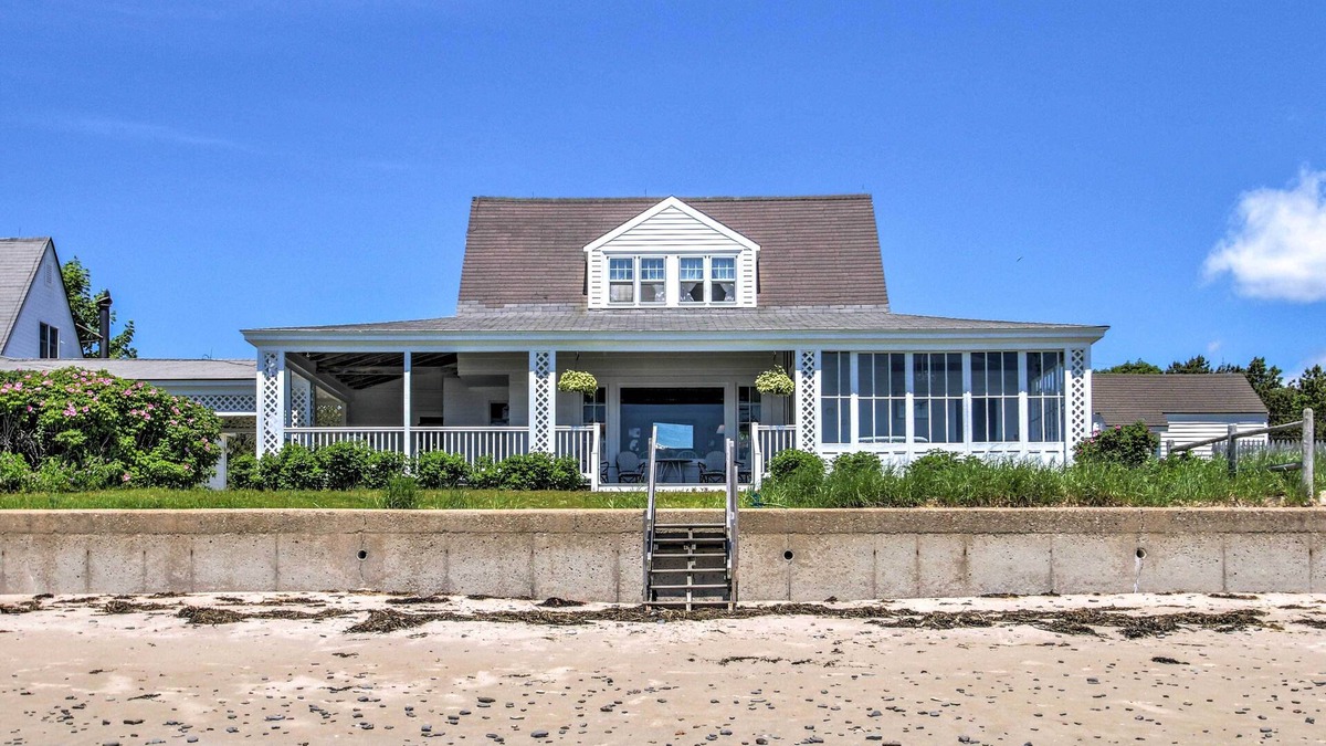 Kennebunk Cottage | Kennebunk Cottage w/Private Beach & Ocean Views!