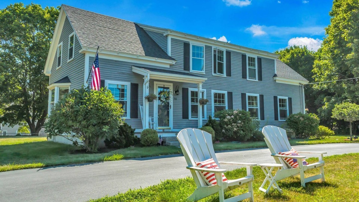 Kennebunk House | Kennebunk's Charming Beach Home