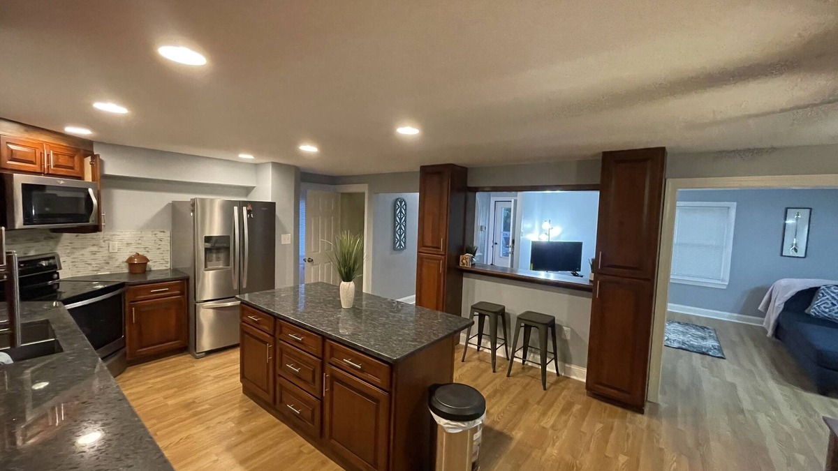 Kennett Square House | Kennett Square, Near Longwood Gardens & Downtown
