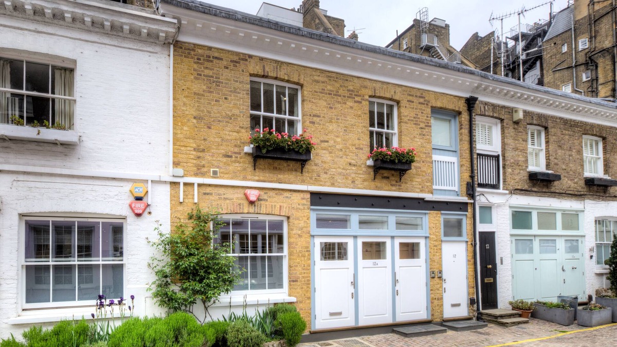 South Kensington House | Kensington: Gorgeous Mews House (8 - 12 guests)
