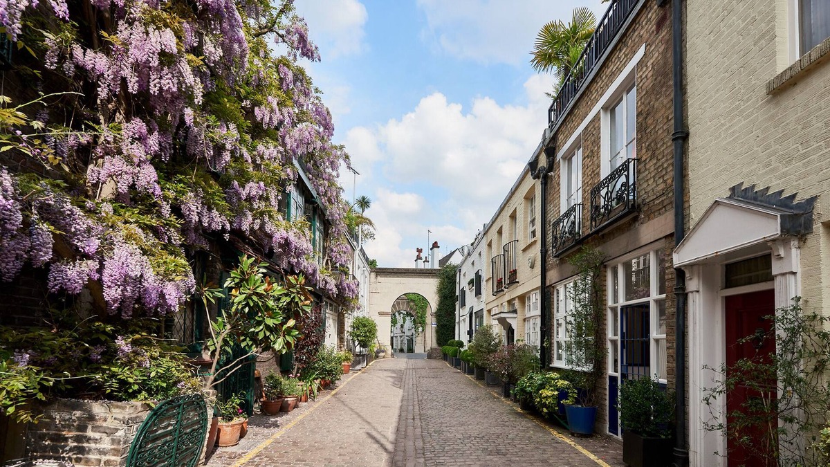 Queen's Gate House | KENSINGTON - HOUSE. NEAR TUBE AND MUSEUMS
