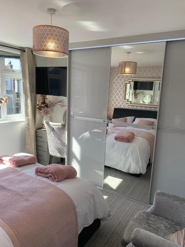 Chorley Apartment | Kensington Luxury Apartment on Gated Development in Leafy edge of Chorley Town Centre