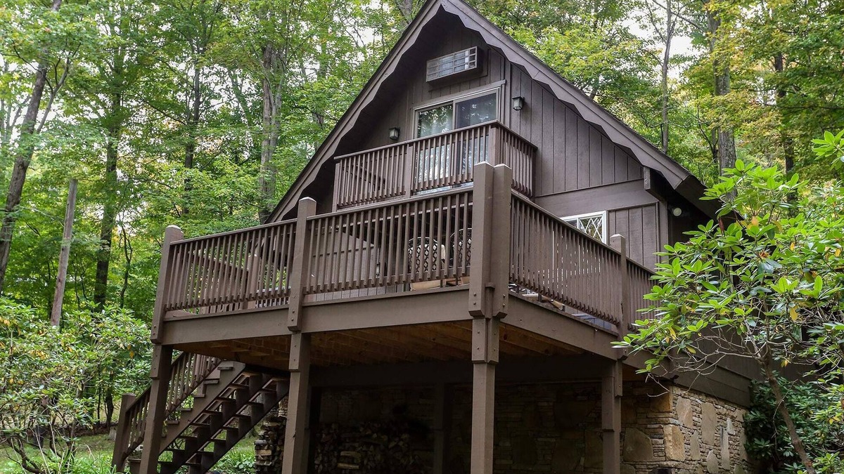 Seven Springs Cabin | Kenswood Cabin at Seven Springs
