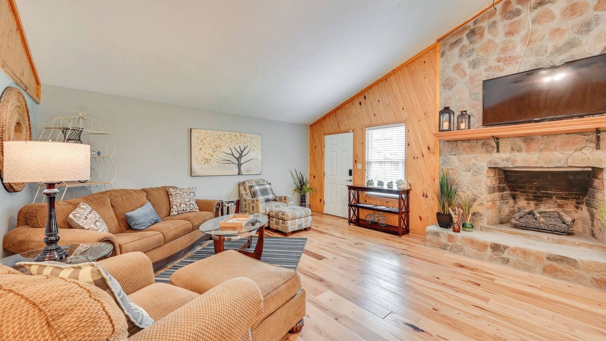 Leitchfield House | Kentucky Getaway w/Access to Rough River Lake!