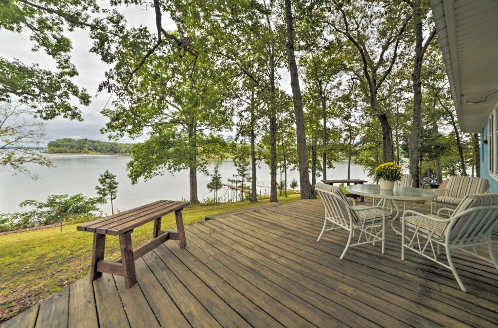 New Concord House | Kentucky Lake Cabin with Private Dock and Fire Pit
