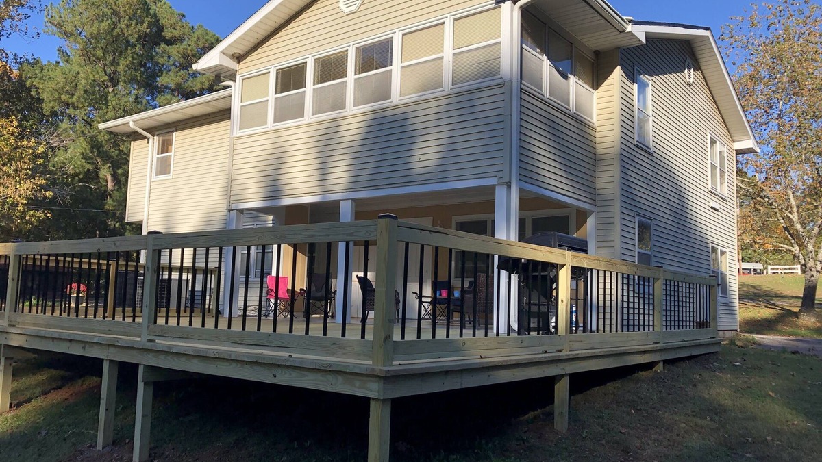 Benton House | Kentucky Lake House