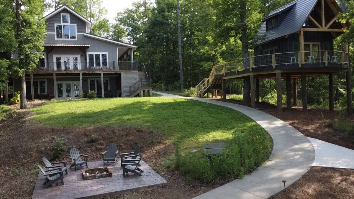 Seneca House | Keowee Family Retreat