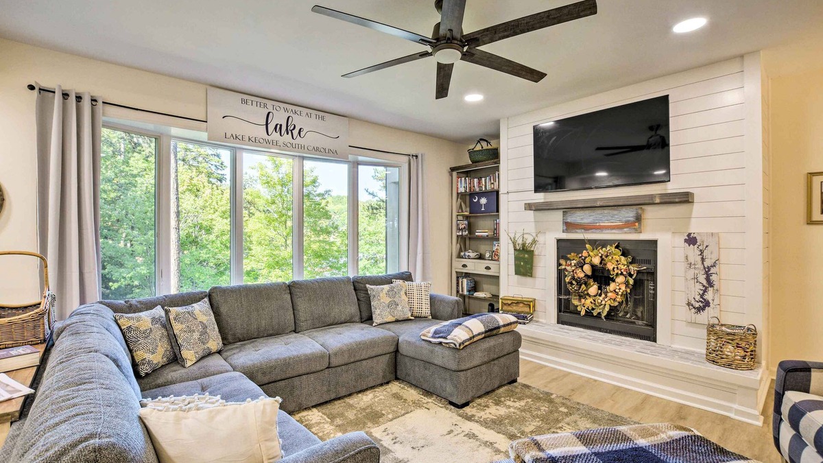 Salem Condo | Keowee Keys Condo w/Resort Amenities Access!